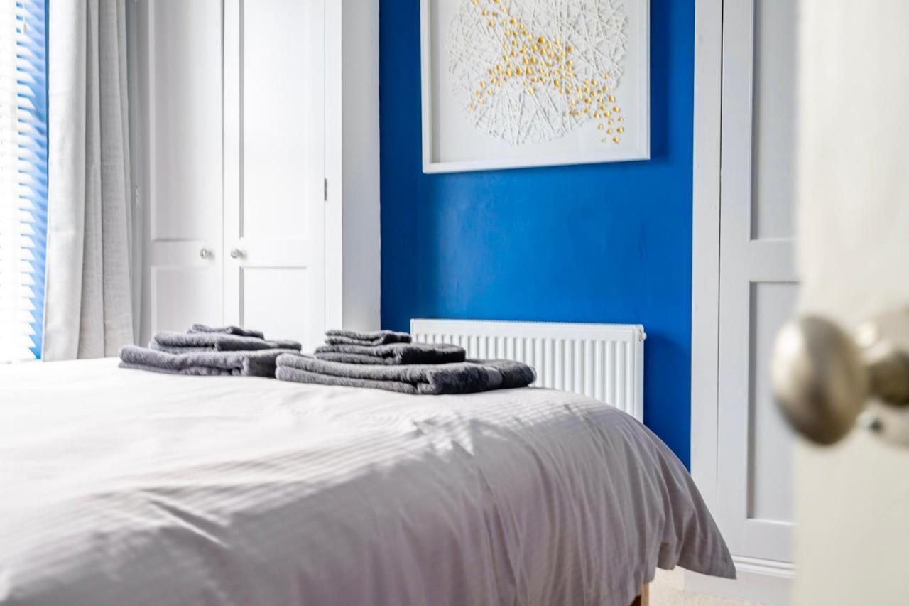 3 Darnborough Street *