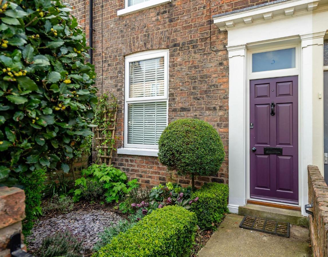 3 Darnborough Street *